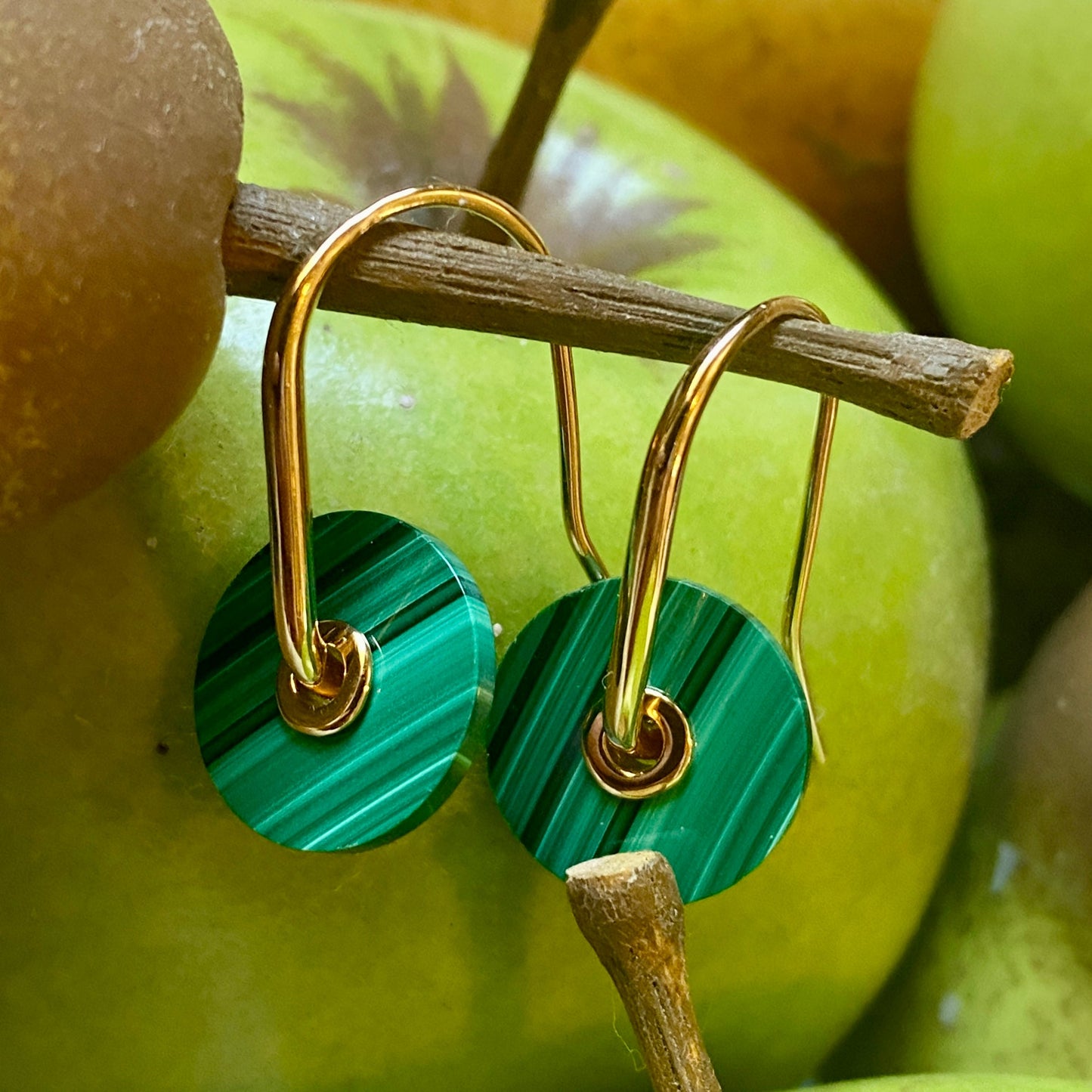 Baie Earrings Green - Gilded Silver